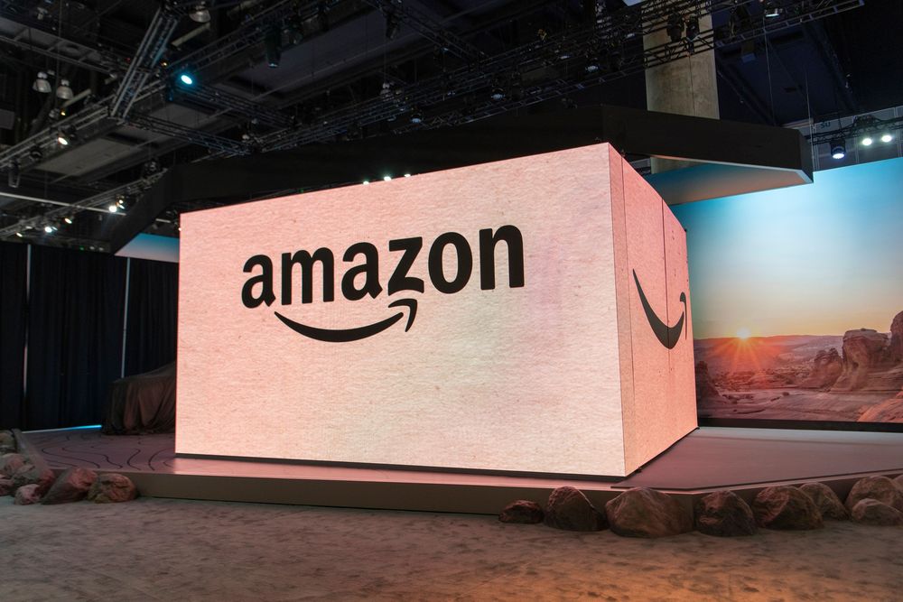 Amazon Autos expands to the used car market.