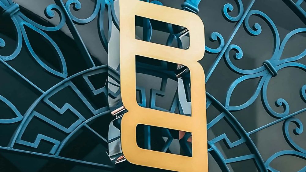 A new logo and pattern have been developed for the storied luxury SUV brand, but we're not so sure it was worth the effort.